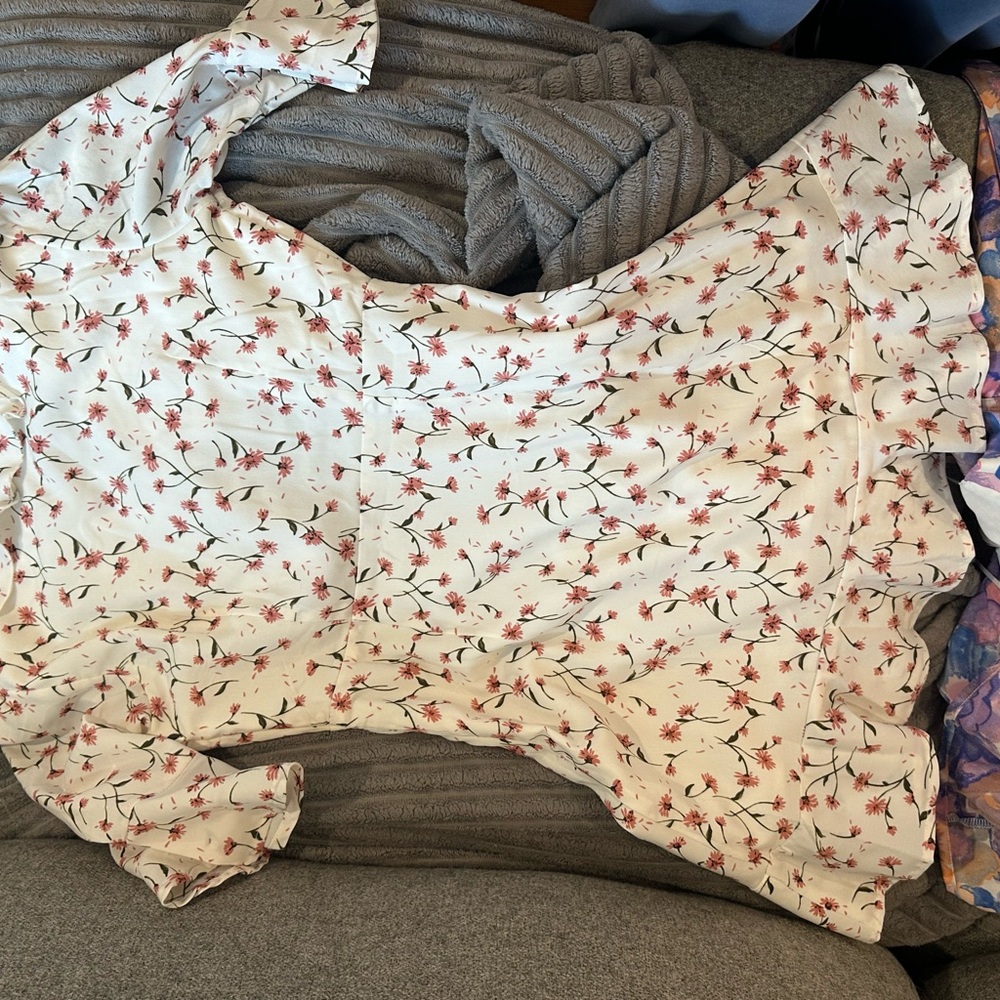 Floral Ruffle Dress - Picture 3 of 4